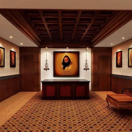 Ramada By Wyndham Lucknow Hotel And Convention Center Interior foto